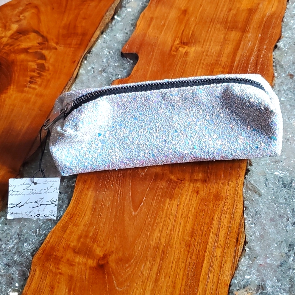 GLITTER💫 Makeup and Brush Bag, NWT